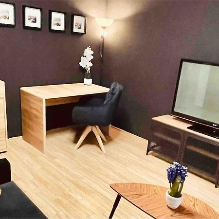 Moderny Apartman S Parkovanim Bratislava Exteriör bild