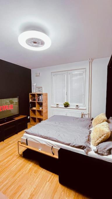 Moderny Apartman S Parkovanim Bratislava Exteriör bild