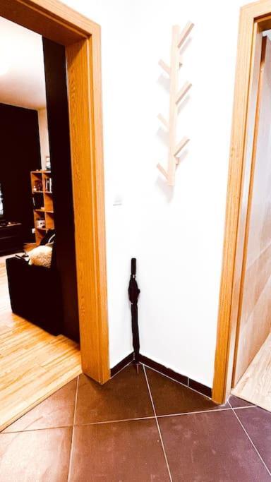 Moderny Apartman S Parkovanim Bratislava Exteriör bild